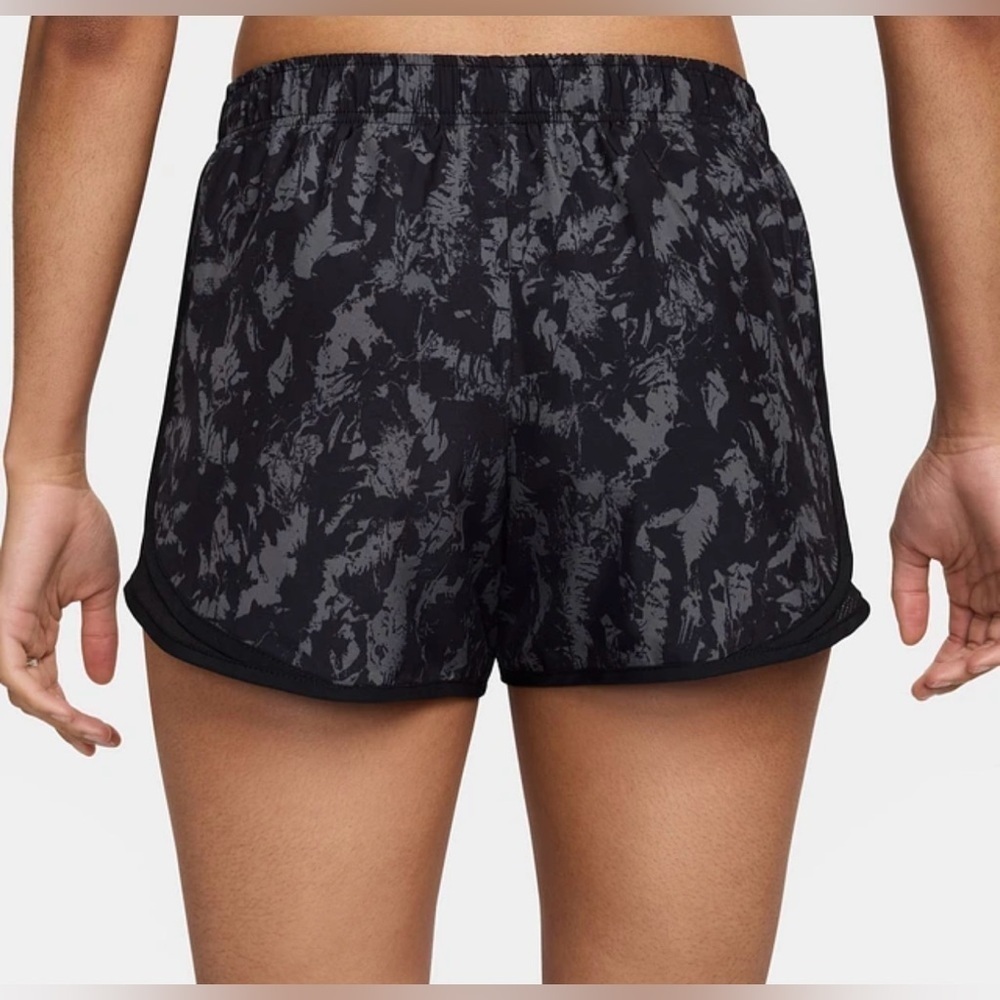 Nike Womens Dri-Fit Tempo Printed Running Shorts Black Gray Large CZ9381-010